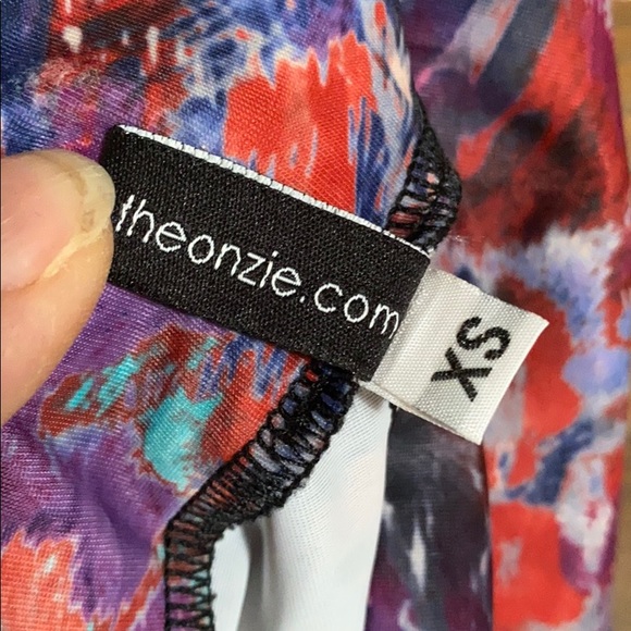 Onzie Colorful Leopard Pattern Capris - Picture 3 of 3